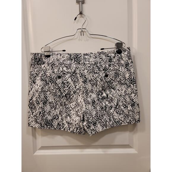 New York & Company Snakeprint Shorts - Picture 2 of 6